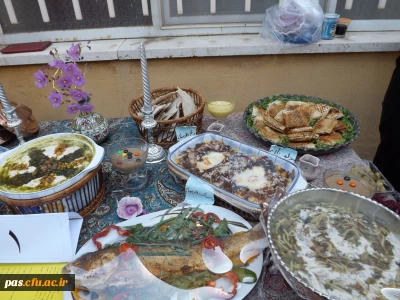 استقبال دانشجومعلمان از  جشنواره غذاهای ایرانی در پردیس الزهرا (س) سمنان