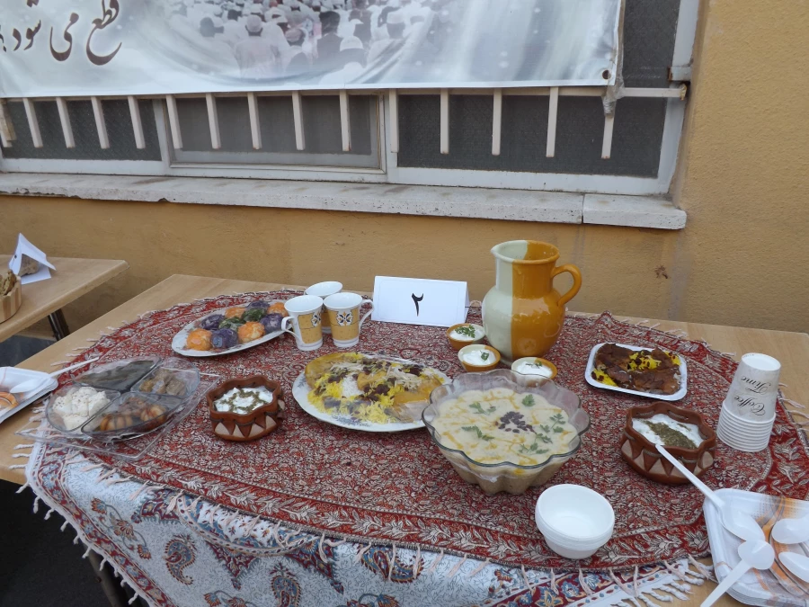 جشنواره غذاهای ایرانی در هفته آموزش