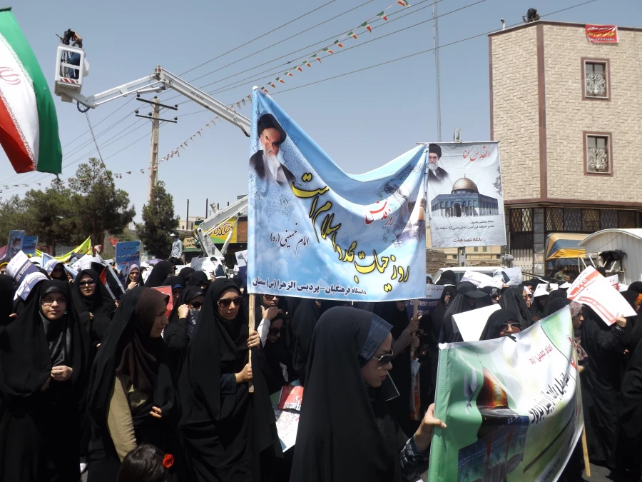 دانشجومعلمان پردیس الزهرا(س) سمنان در راهپیمایی روز قدس