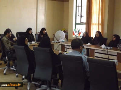 نشست صمیمی سرپرست پردیس الزهرا (س) سمنان و کارکنان پردیس