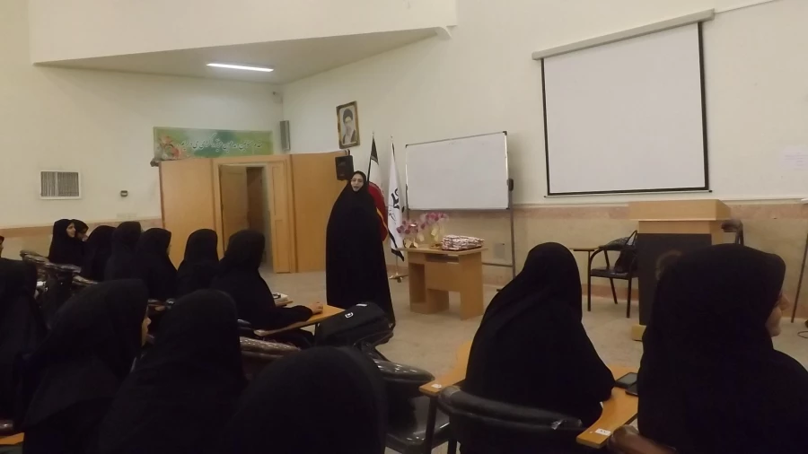 نشست صمیمی سرپرست دانشگاه فرهنگیان پردیس الزهرا (س)