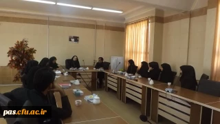 نشست سرپرست پردیس الزهرا (س) سمنان با همکاران